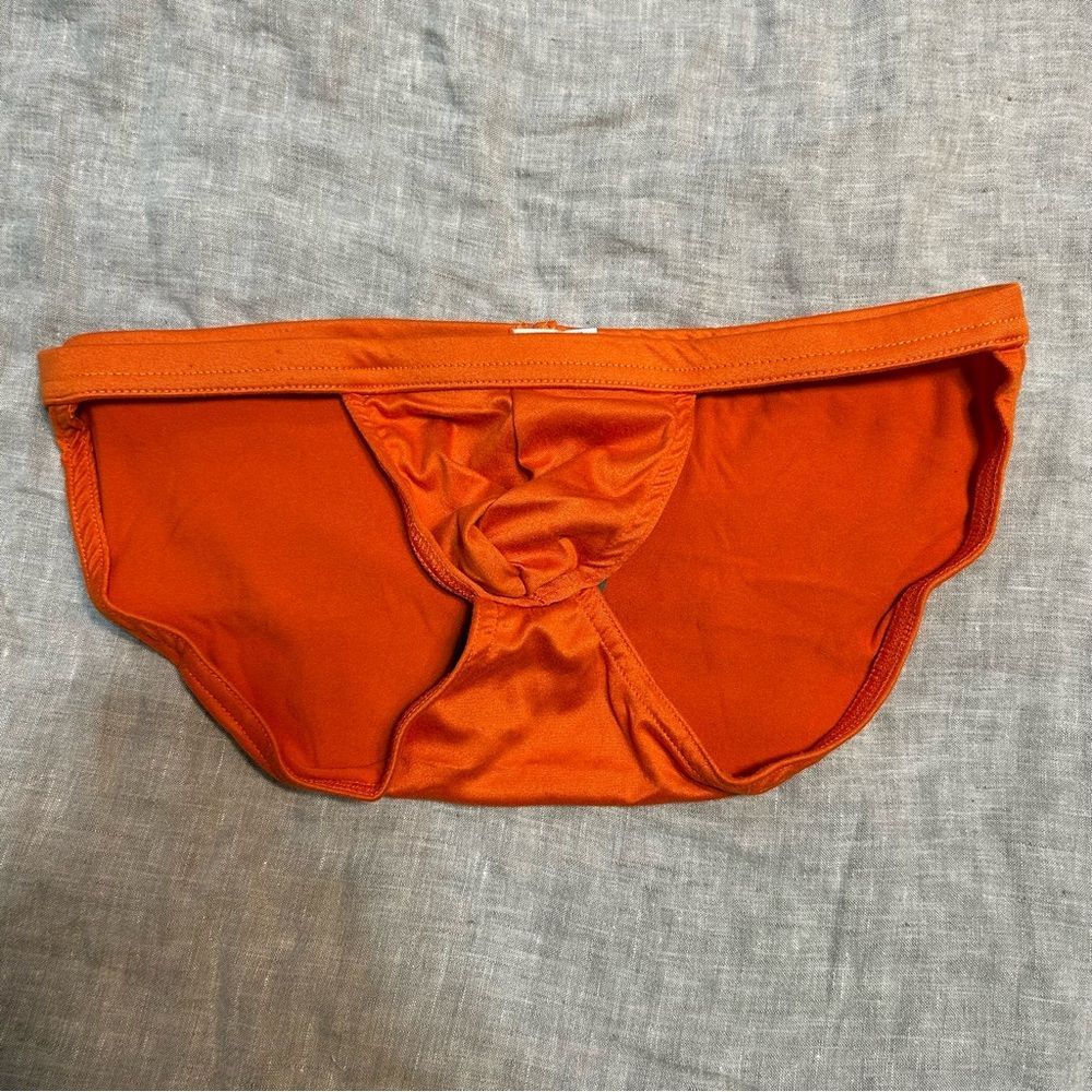 N2N Bodywear Shiny Orange High Cut Pouch Bikini Brief Size Large NWT